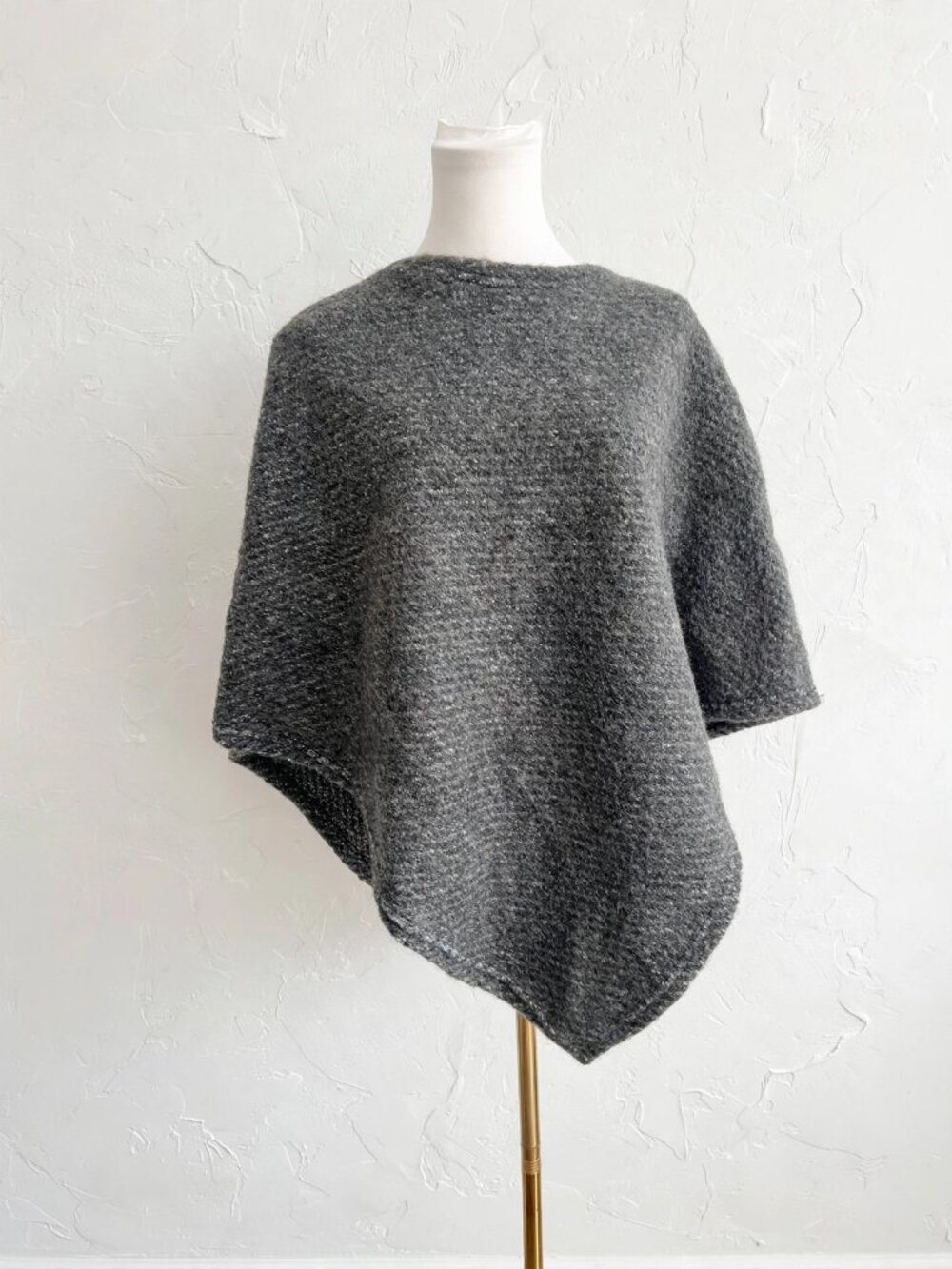 Fratelli Talli Boucle Poncho OS Solid Grey Knit Wrap Made in Italy NWT